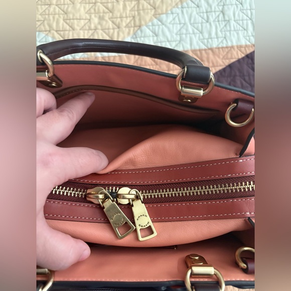 Coach Tea Rose Rogue - Picture 9 of 14